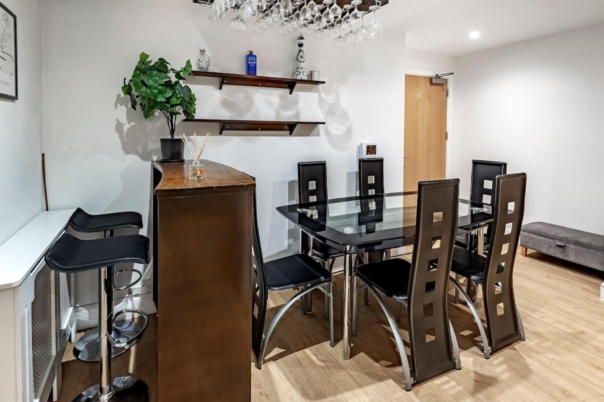 Cozy 2 Bedrooms, Devons Rd Dlr Apartamento Londres
