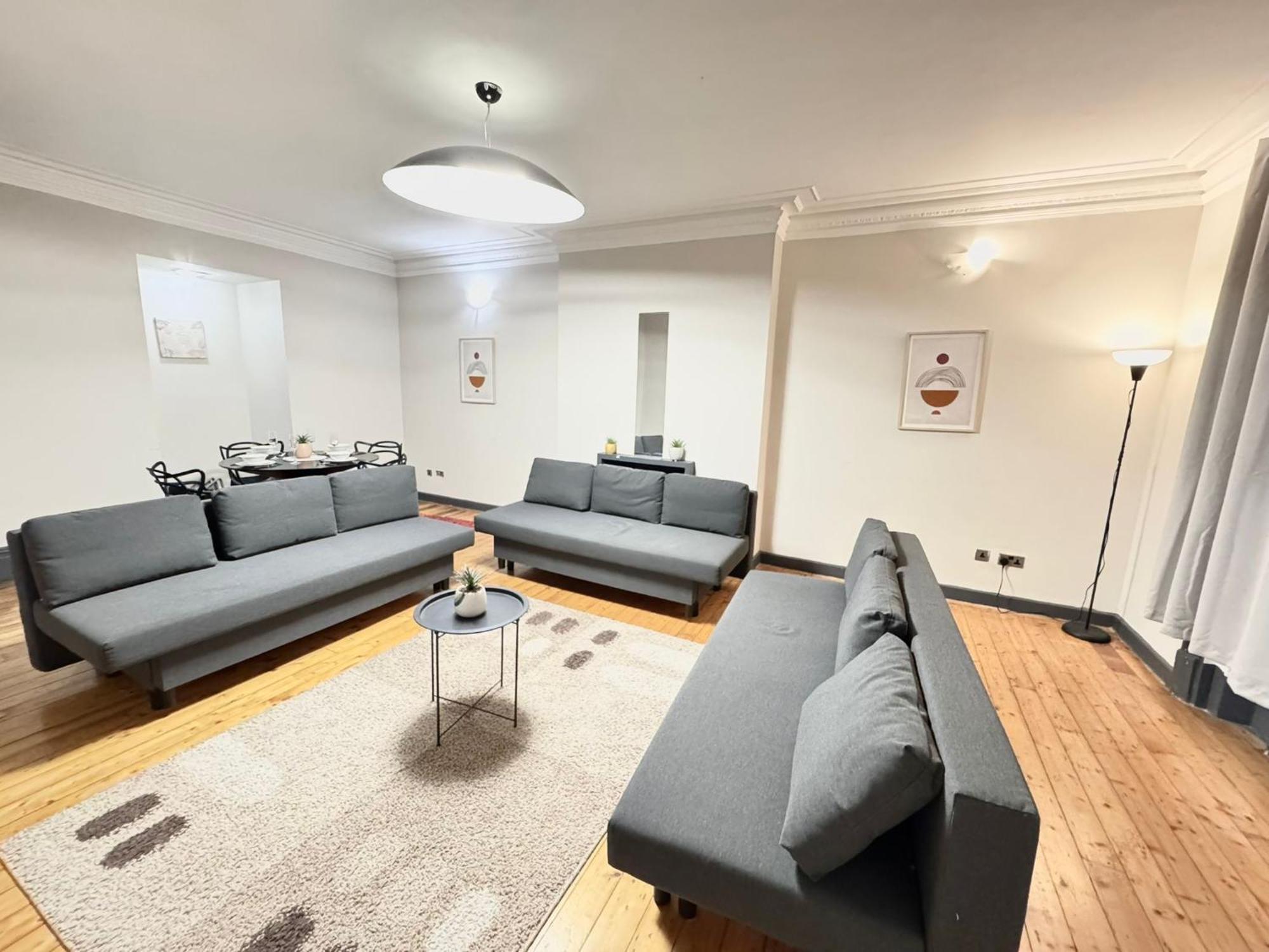 Spacious Hyde Park Family Apartamento *