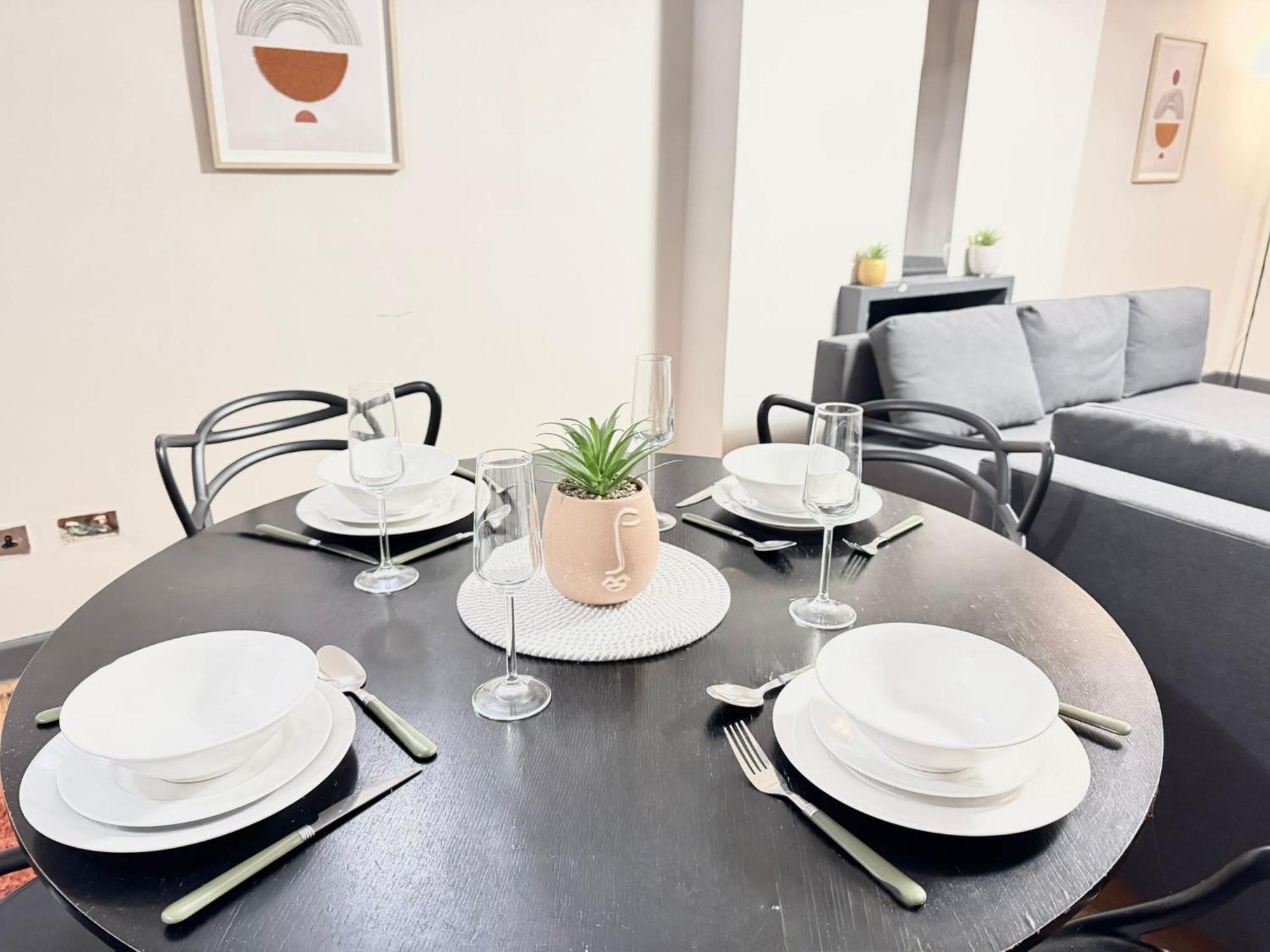 Spacious Hyde Park Family Apartamento Londres