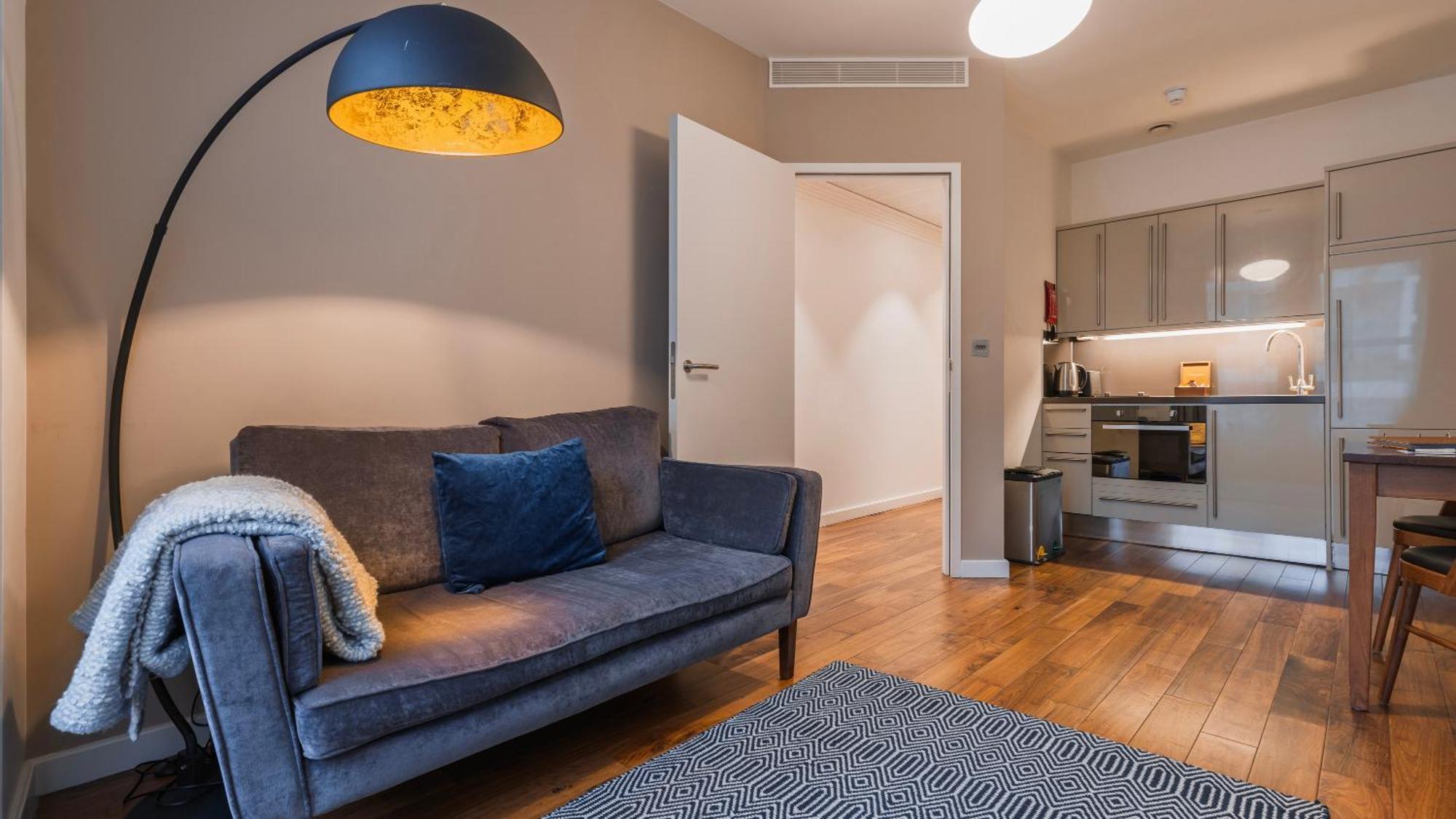 Monument Serviced By Lovelystay Appart hôtel *