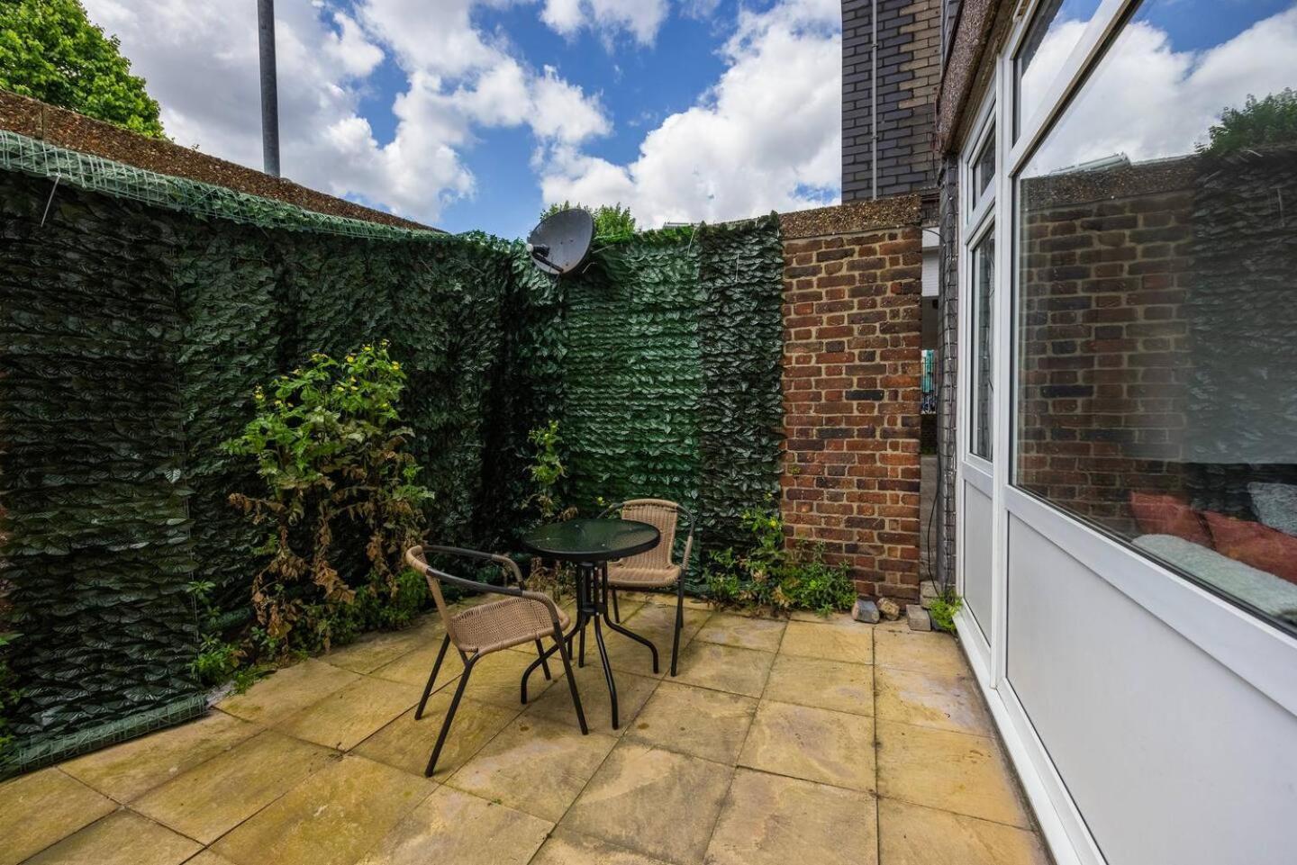 Spacious 2br Gem - Close To Clapham Junction Hébergement de vacances Londres