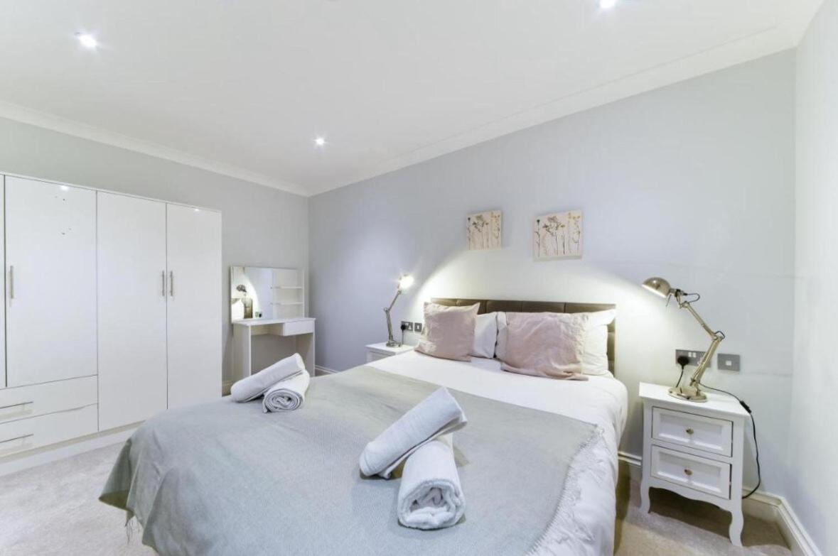 Modern Three-bedroom Flat In Paddington Londres