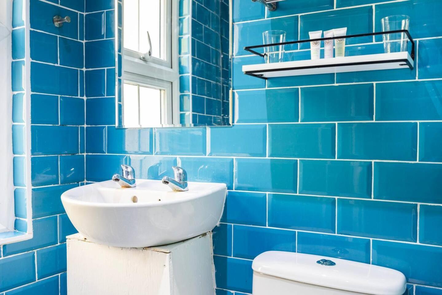 Vakantiehuis Modern - 5 Mins To Whitechapel Station *