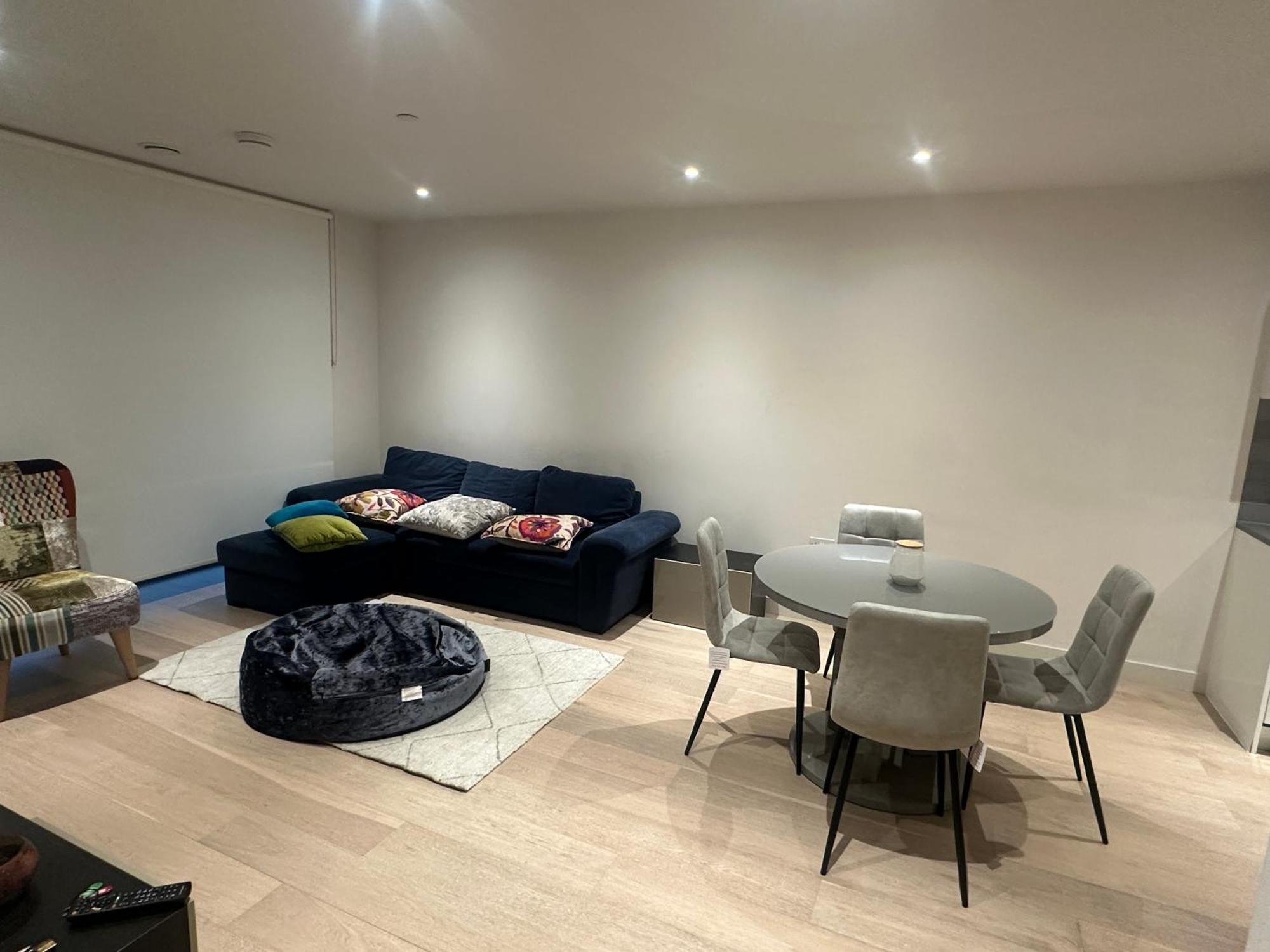 Homestay En-suite Toilet In Private Excel Airport Royal Wharf