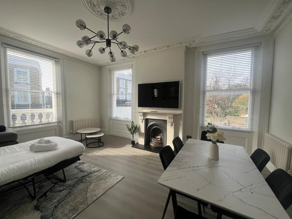 Apartment - Chalk Farm Station *