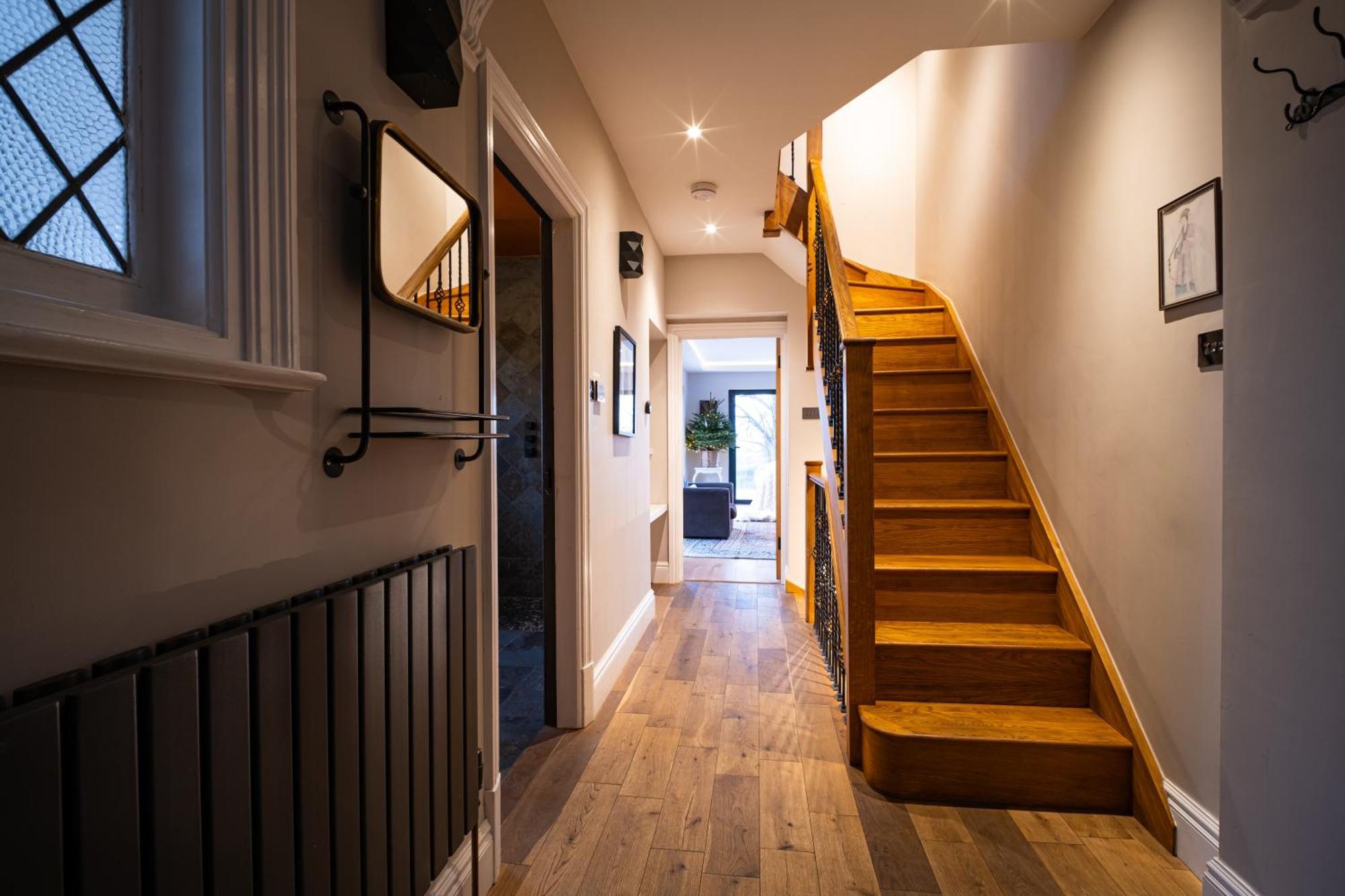 Villa The Ridge London - Luxury Designer With Hot Tub And Sauna, Bexley Borough Of London