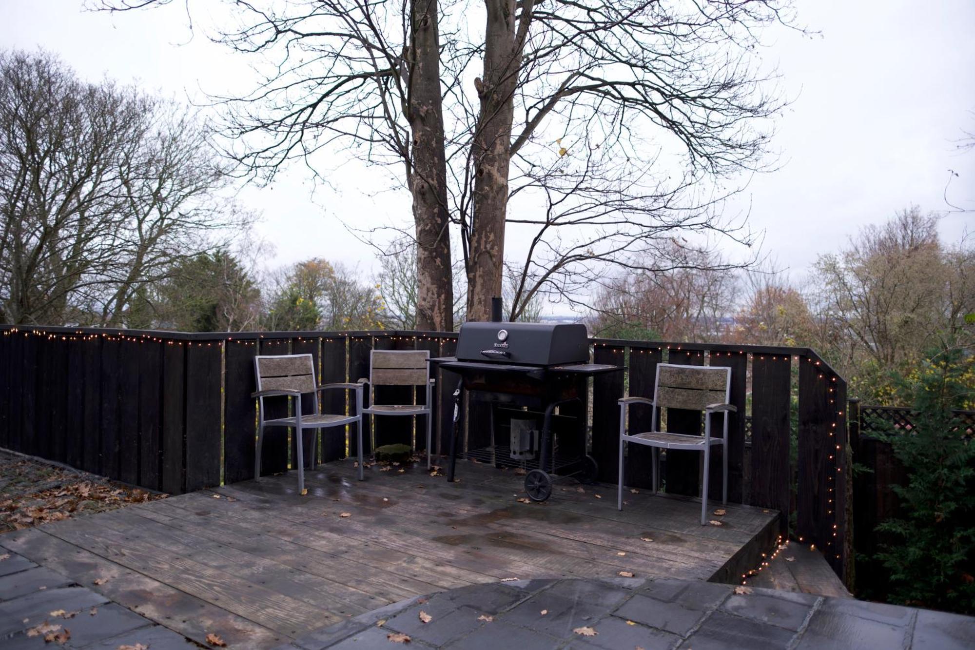 Villa The Ridge London - Luxury Designer With Hot Tub And Sauna, Bexley Borough Of London *