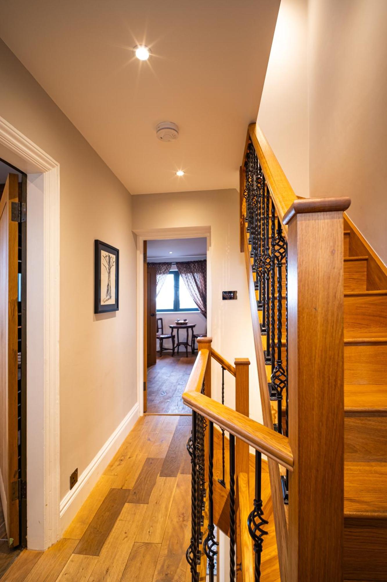 Villa The Ridge London - Luxury Designer With Hot Tub And Sauna, Bexley Borough Of London *