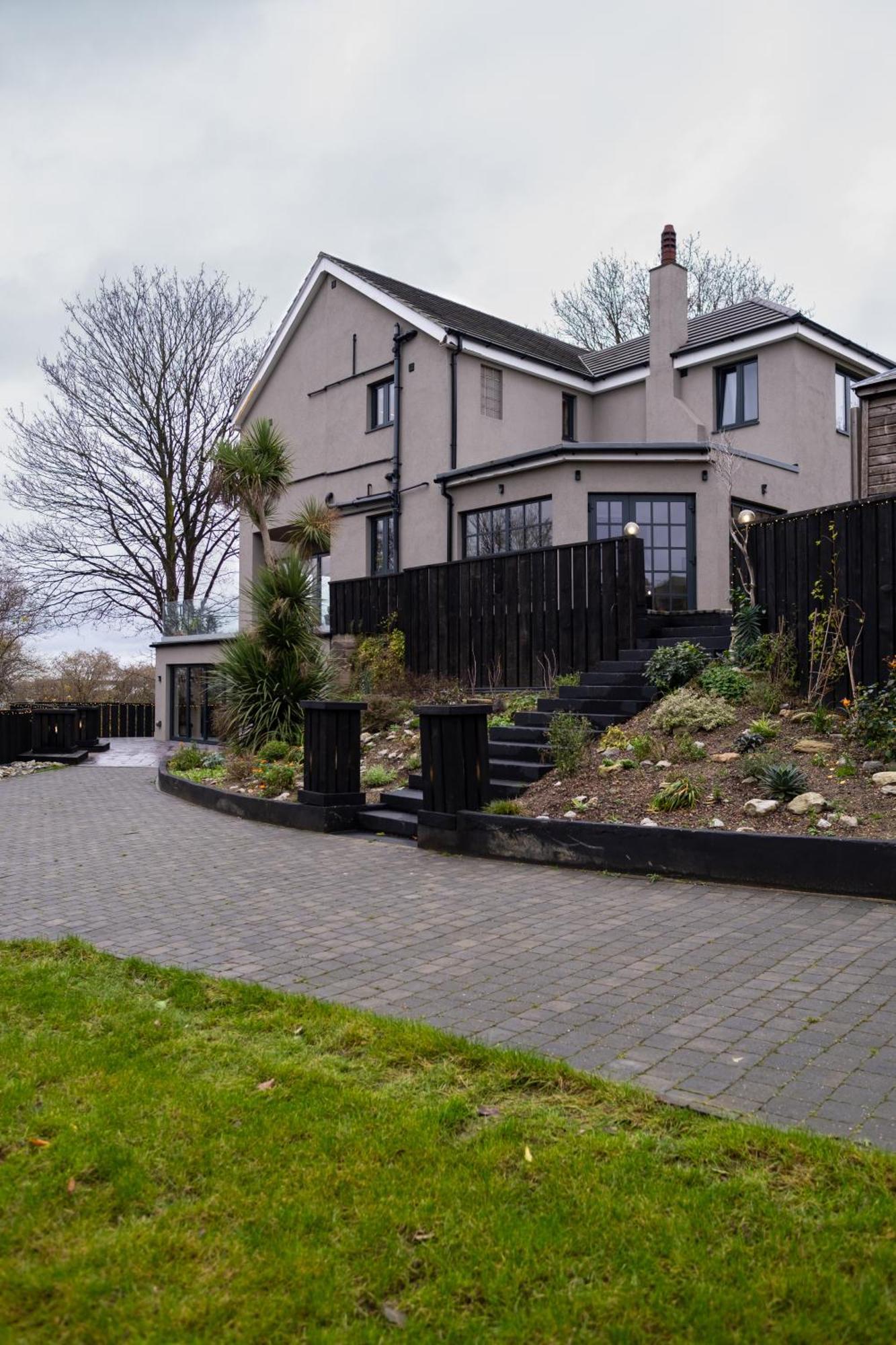 The Ridge London - Luxury Designer With Hot Tub And Sauna, Bexley Borough Of London Villa *