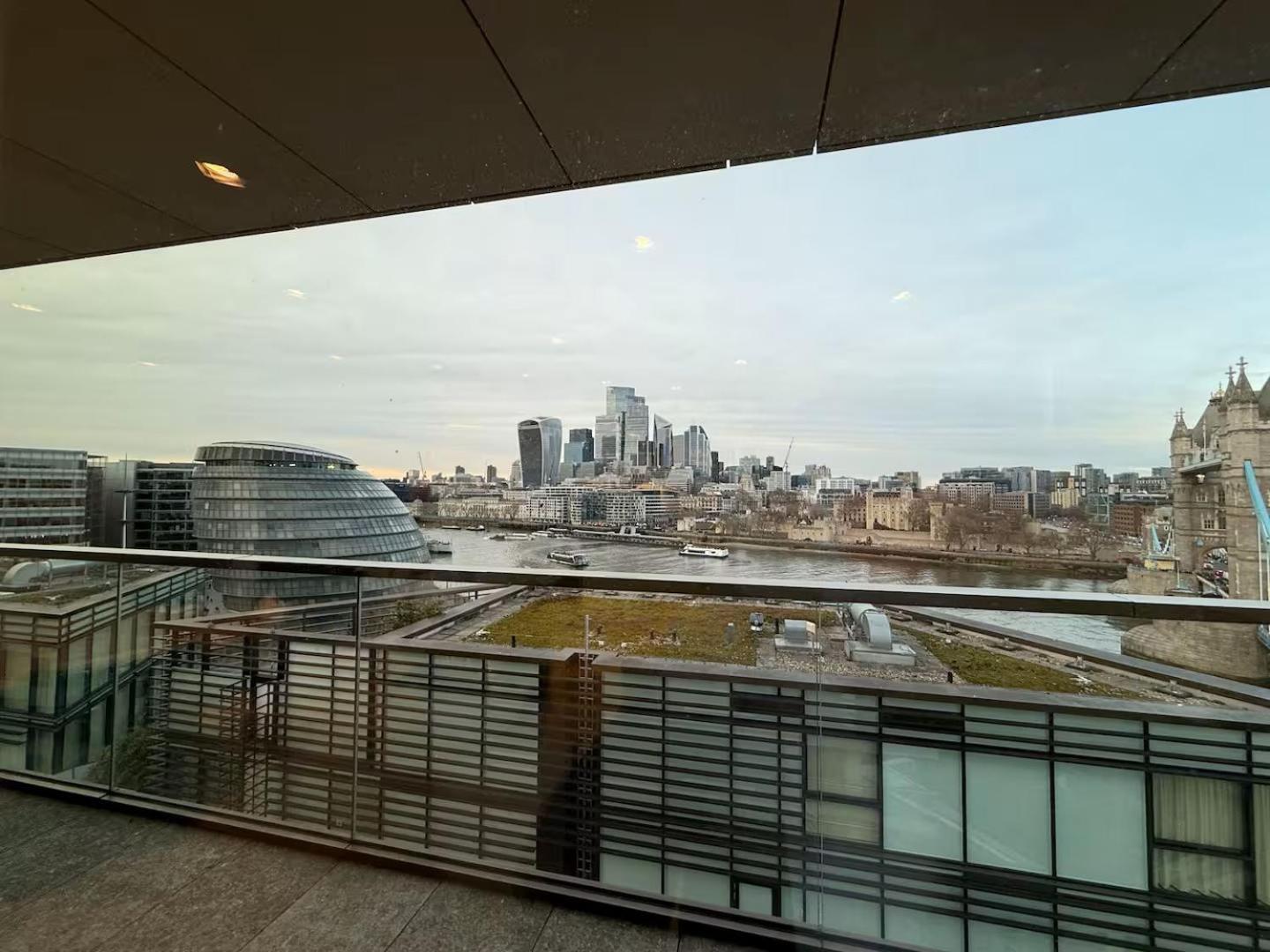 4m Pounds Luxury Tower Bridge Direct Views Sleeps 7 Appartement *