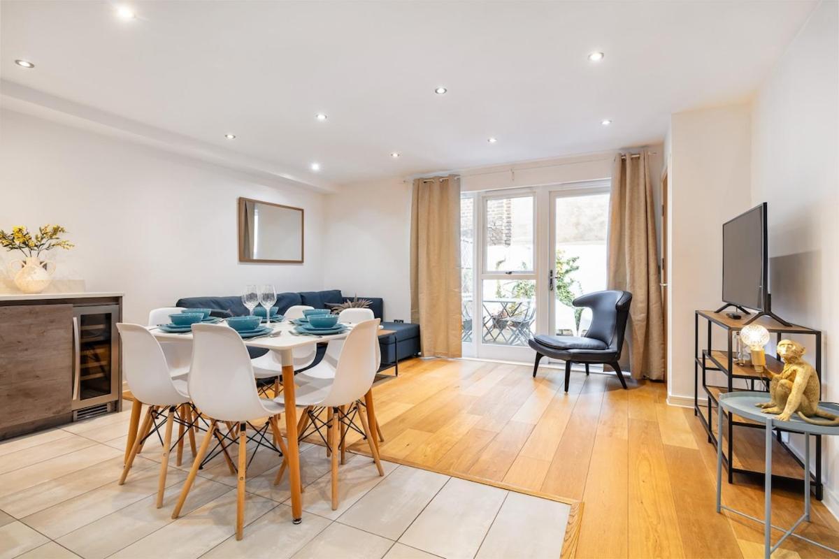 Appartement Eye ,split Level And Private Patio,sleeps 6 Londres