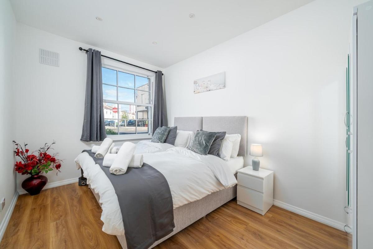 Family Near 02 Arena, Excel Centre With Parking Londres