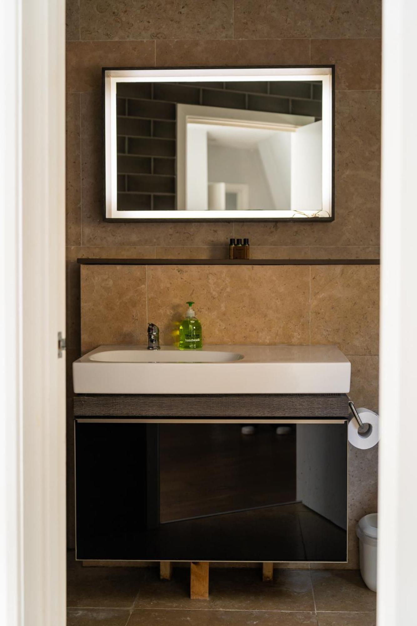 Apartamento Stylish 2-bed In Camden Special Price Due To Maintenance Road Works Nearby Londres