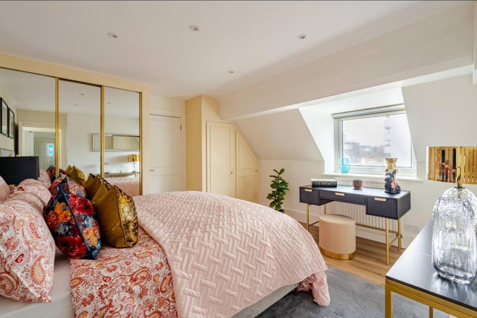 Floor Luxury Penthouse - Sleeps 6