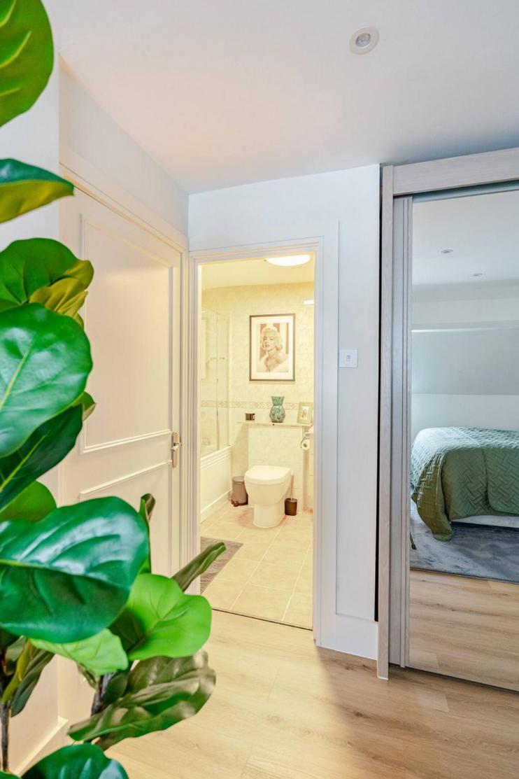 Floor Luxury Penthouse - Sleeps 6 Appartement