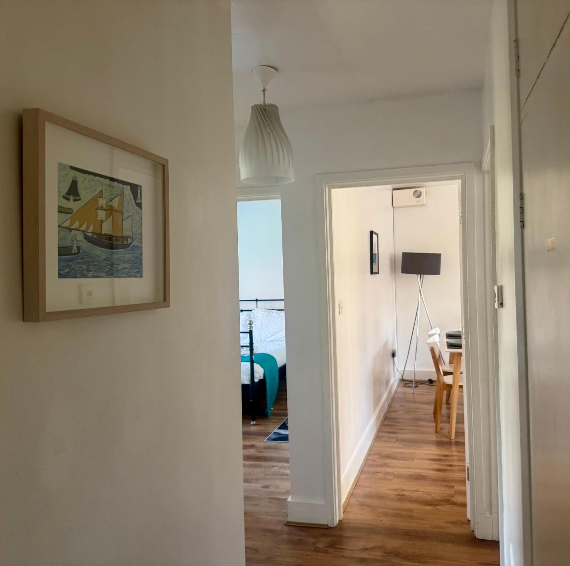 Serene 2 Bedroom Flat Free Off-street Parking Large Suv Close To Tube Apartamento Londres