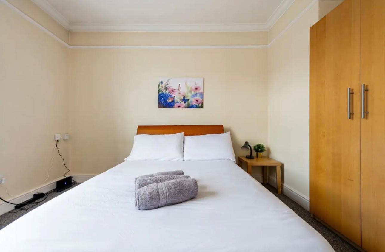 Lovely 3-bed 20 Minutes To London