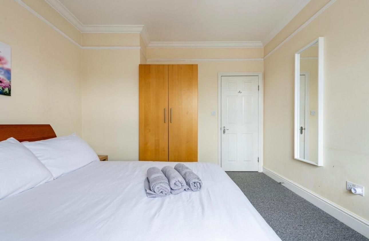Lovely 3-bed 20 Minutes To London