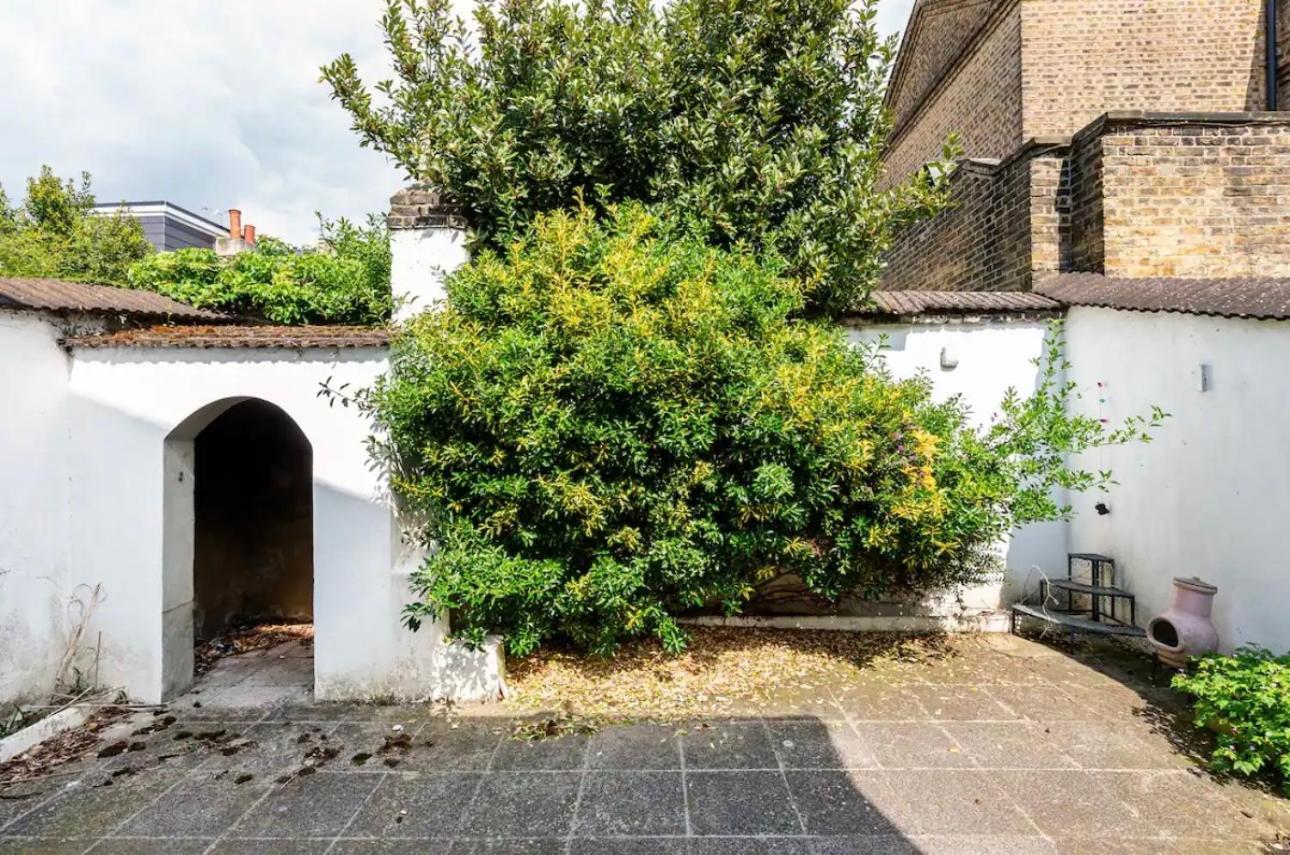 Apartment Lovely 3-bed 20 Minutes To