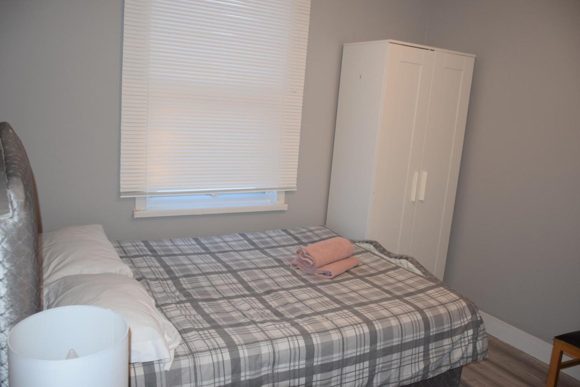 Chandos - 4 Bedroom House - 20 Mins To Centre Casa de férias