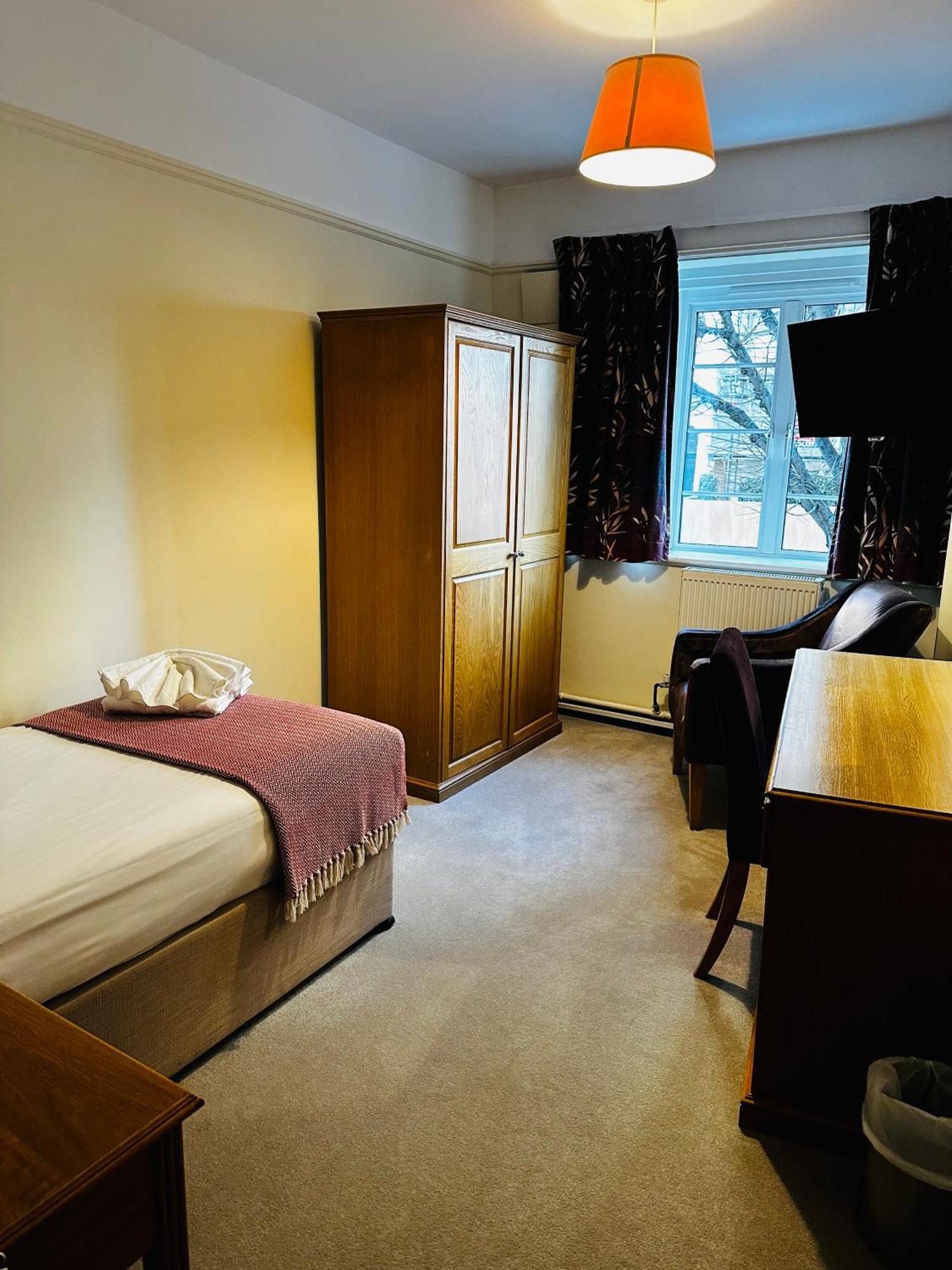 Vincent House Bed & Breakfast