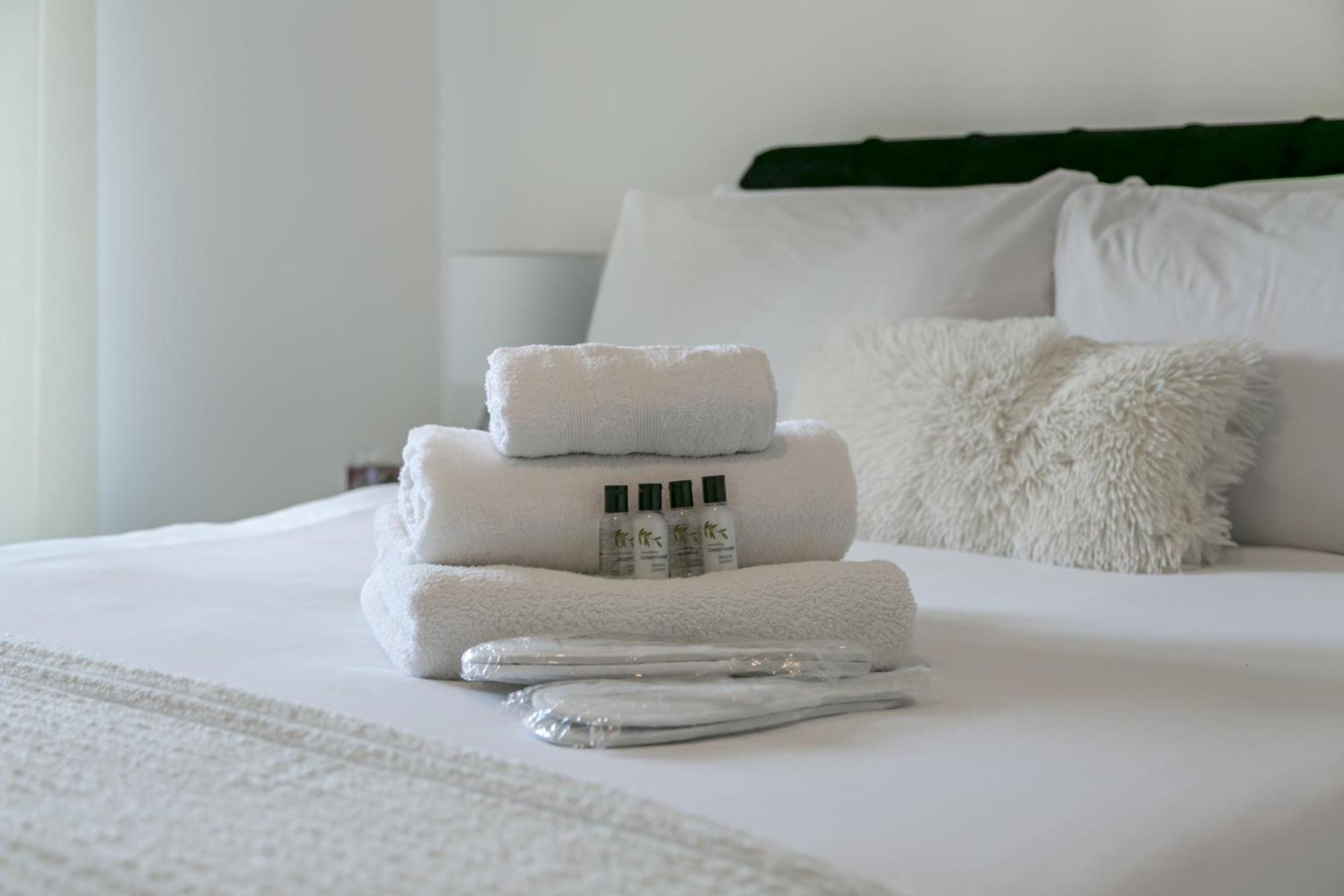 Greenwich With A River View & Balcony Near The 02 Arena & North Greenwich With Free Wifi & Fast Links Into * Londres