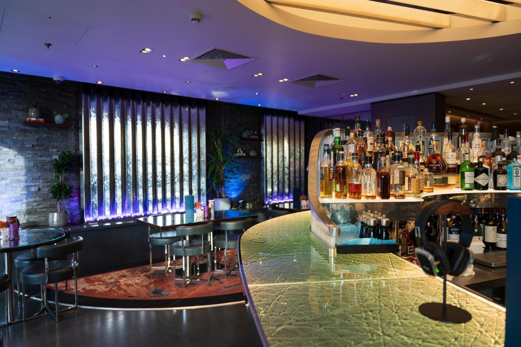Crowne Plaza - - Embankment 4*