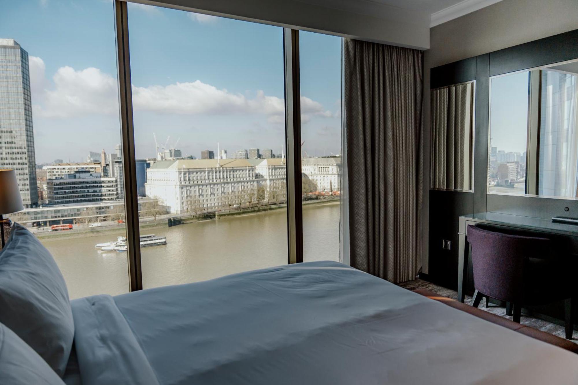 Hotel Crowne Plaza - - Embankment 4*