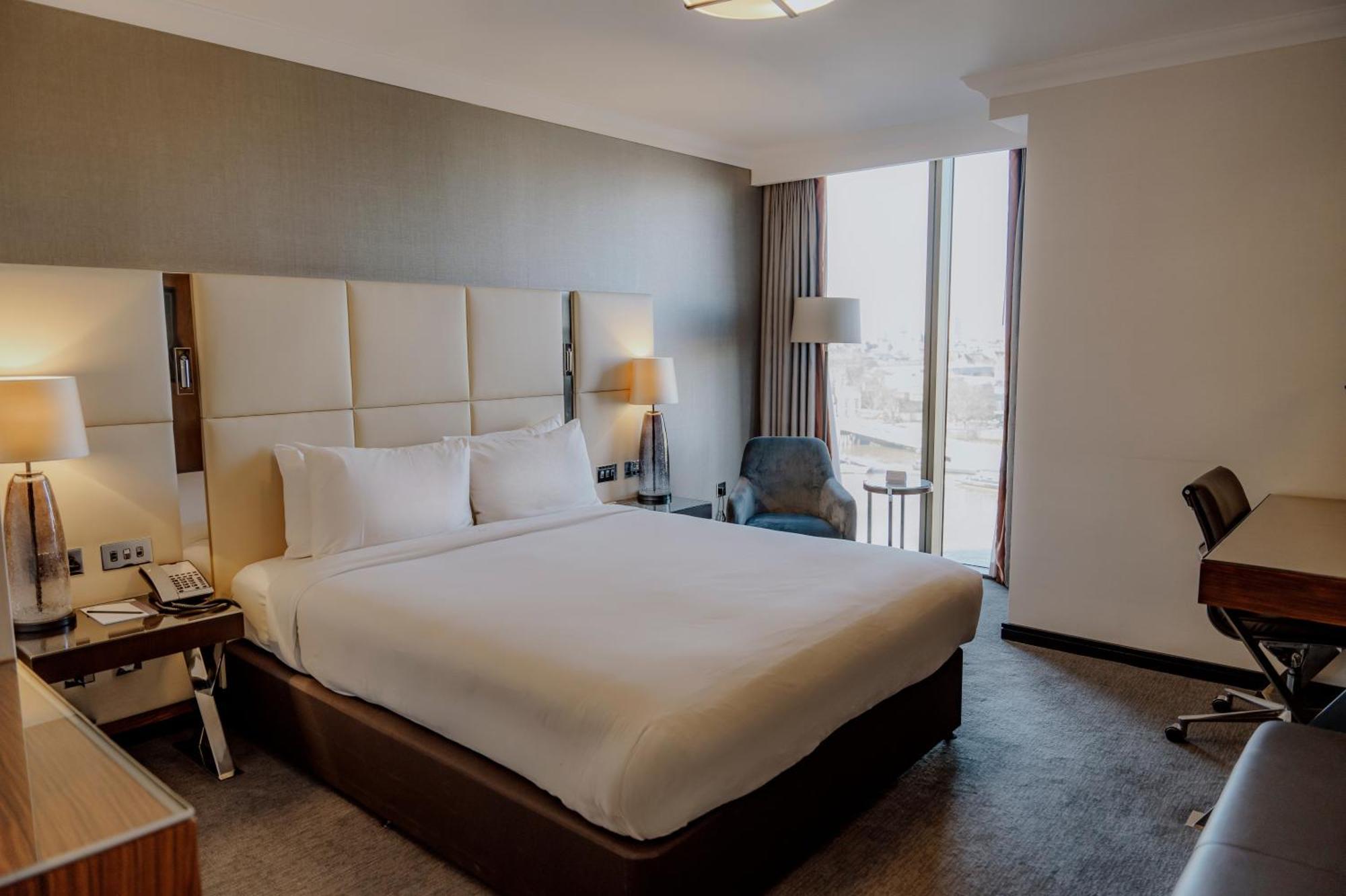 Crowne Plaza - - Embankment Hotel 4*