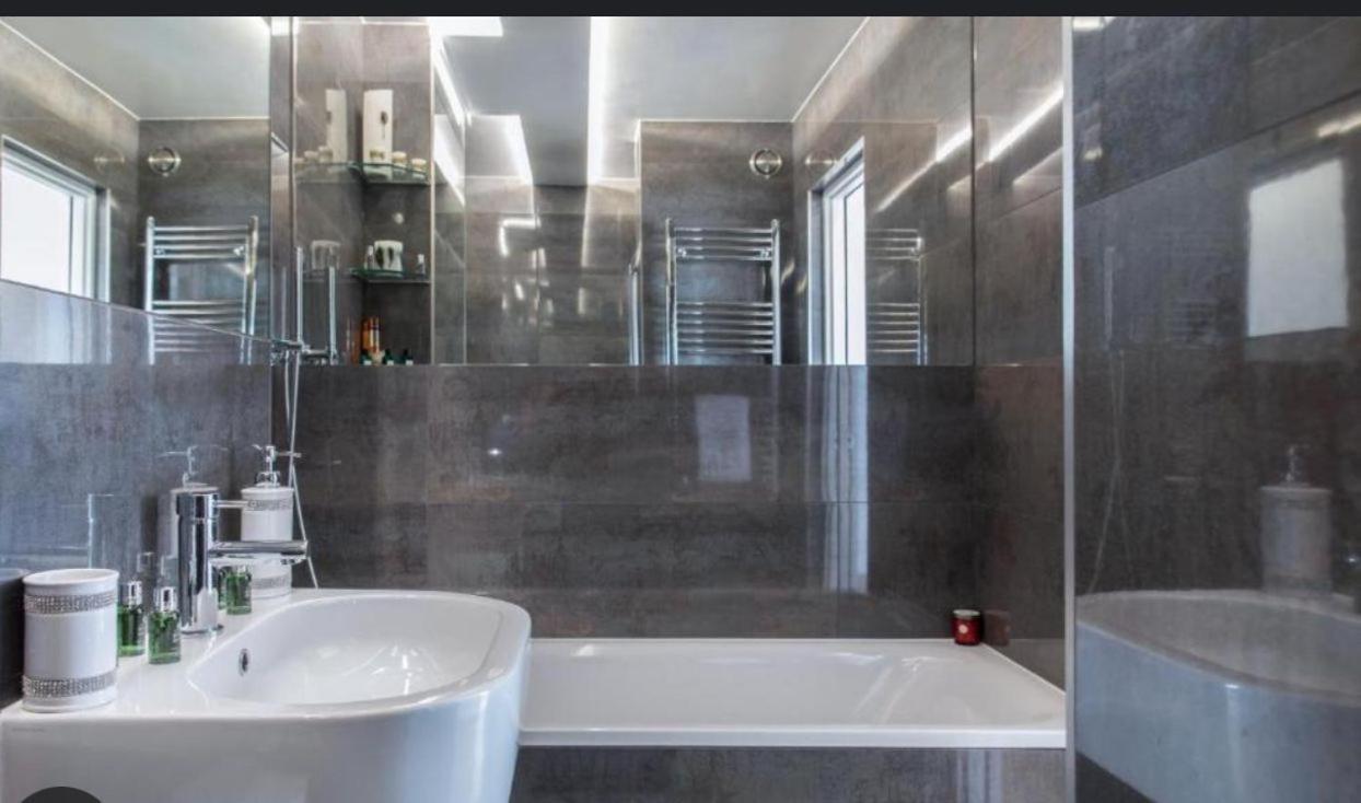 Incredible 3br Battersea Flat & Spectacular View *