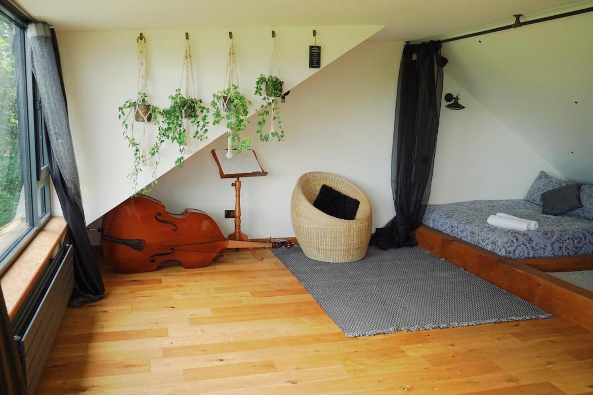 The Ridge London - Luxury Designer With Hot Tub And Sauna, Bexley Borough Of London Villa