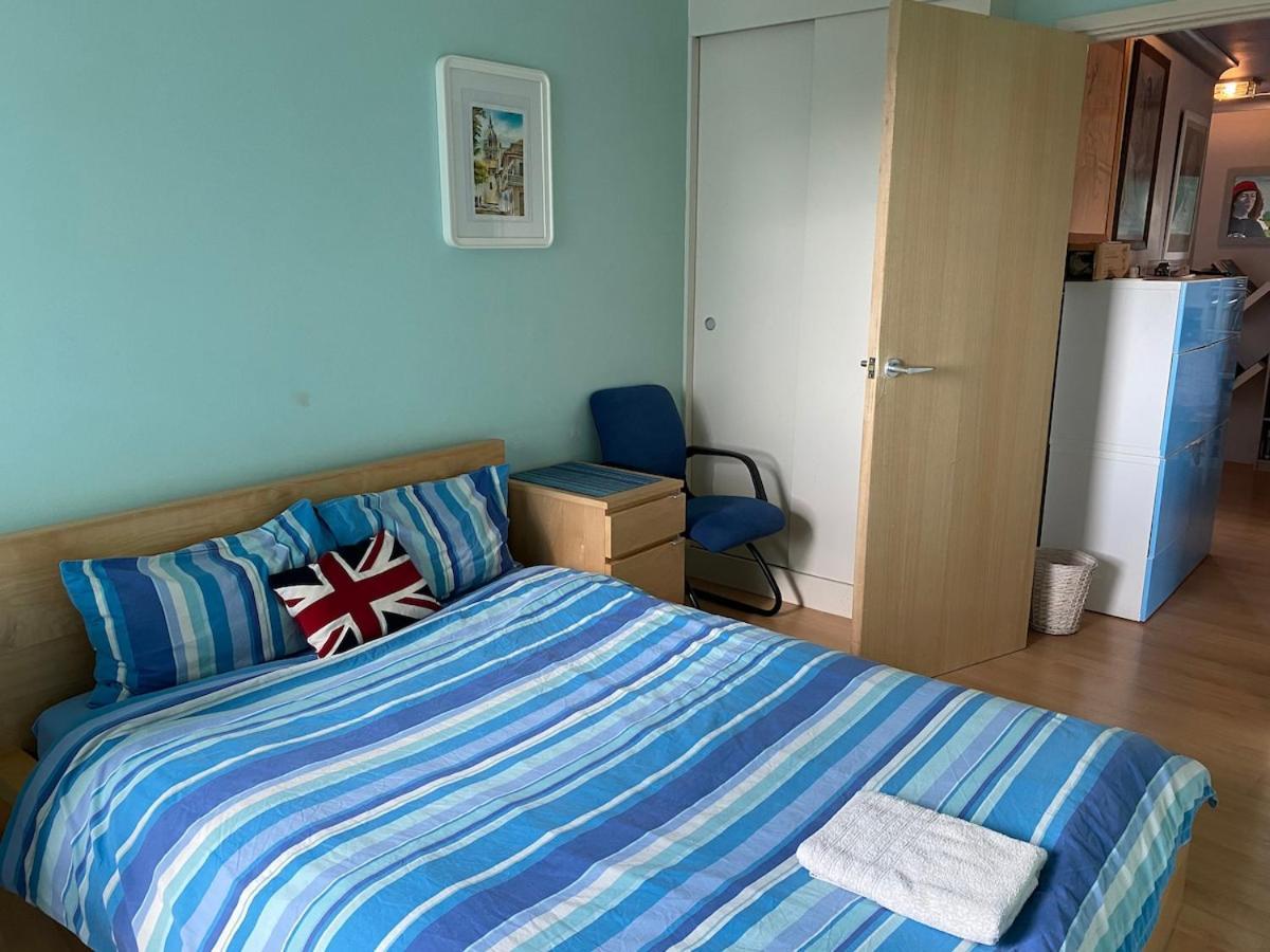 2 Bed Flat With Balcony - Zone 1 * Londres