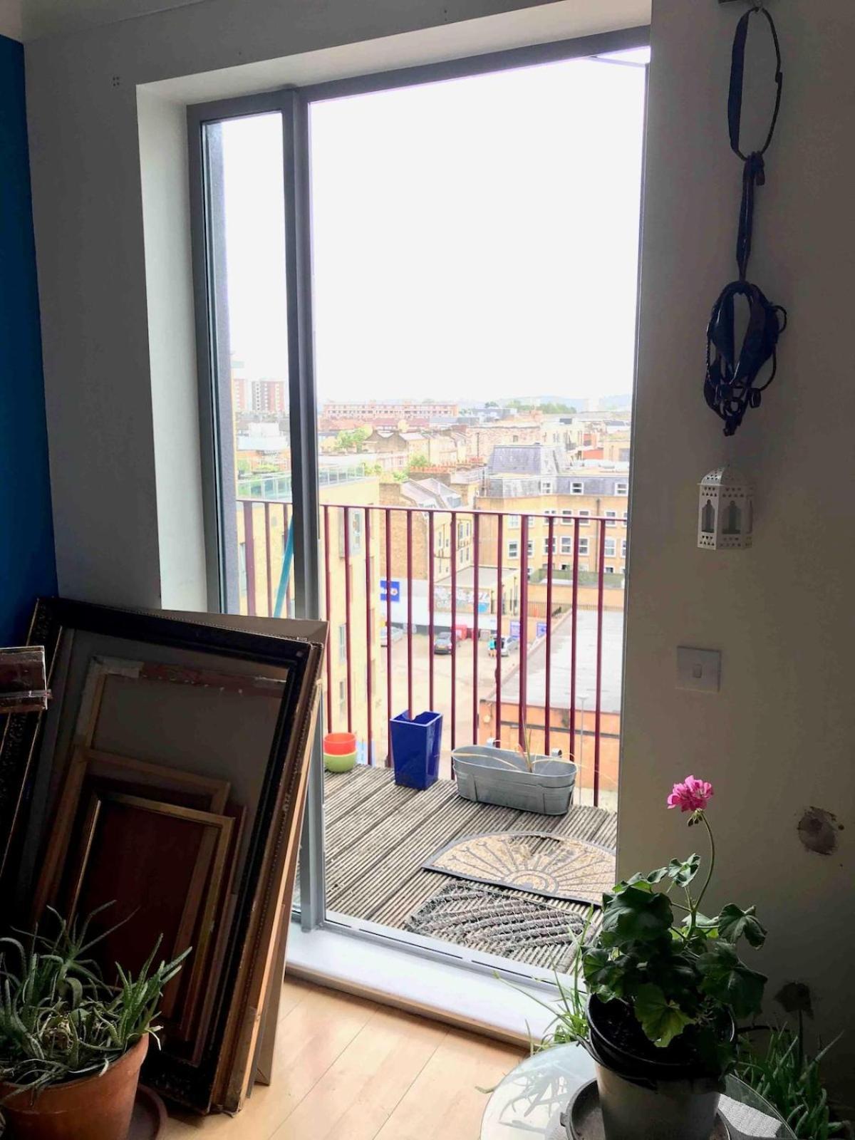 2 Bed Flat With Balcony - Zone 1 Appartement