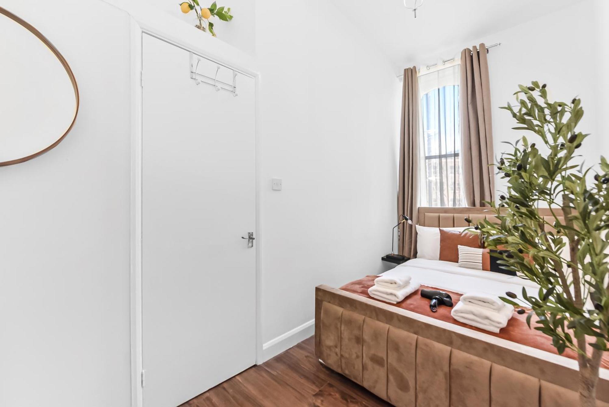 Prime Location In Camden 4 Mins To Kings Cross, 1 Mins To Euston * Londres