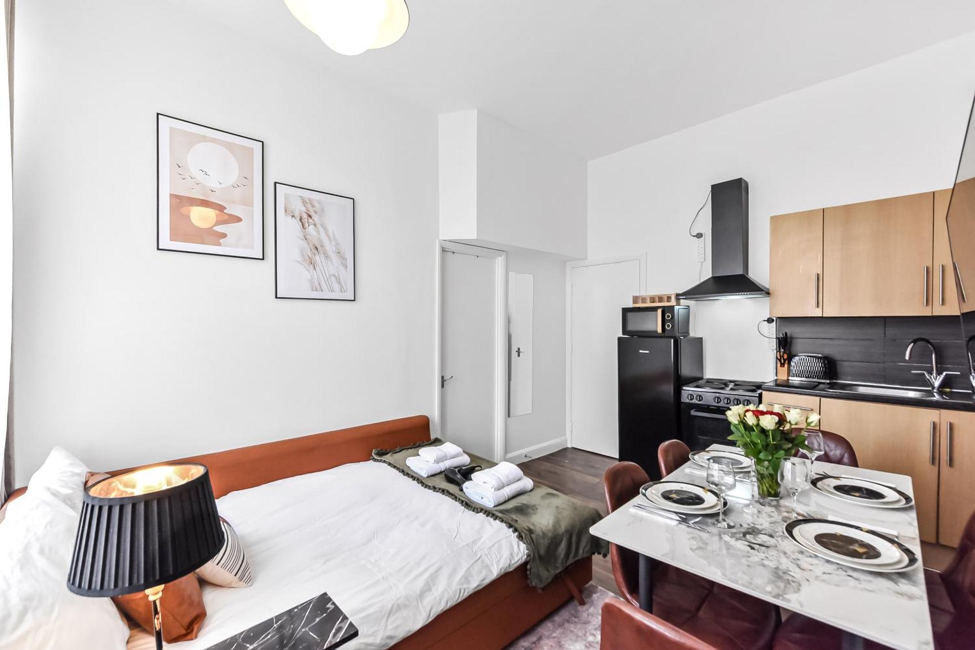 Prime Location In Camden 4 Mins To Kings Cross, 1 Mins To Euston * Londres