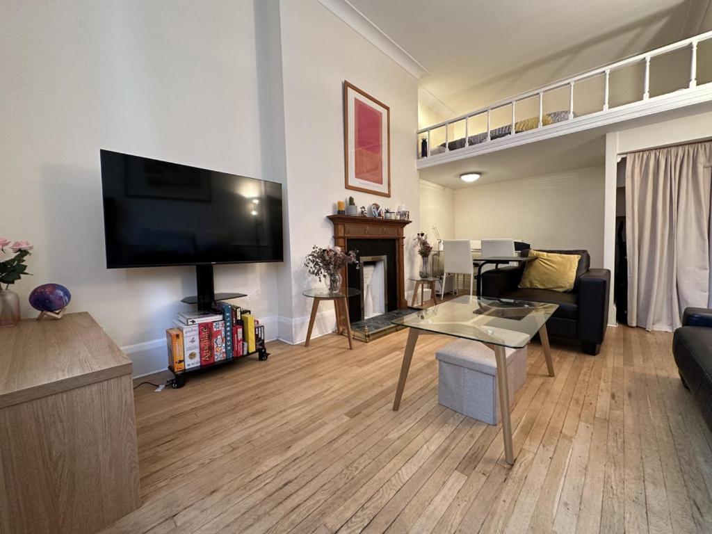 Two Double Mezzanine In Paddington Appartement Londres