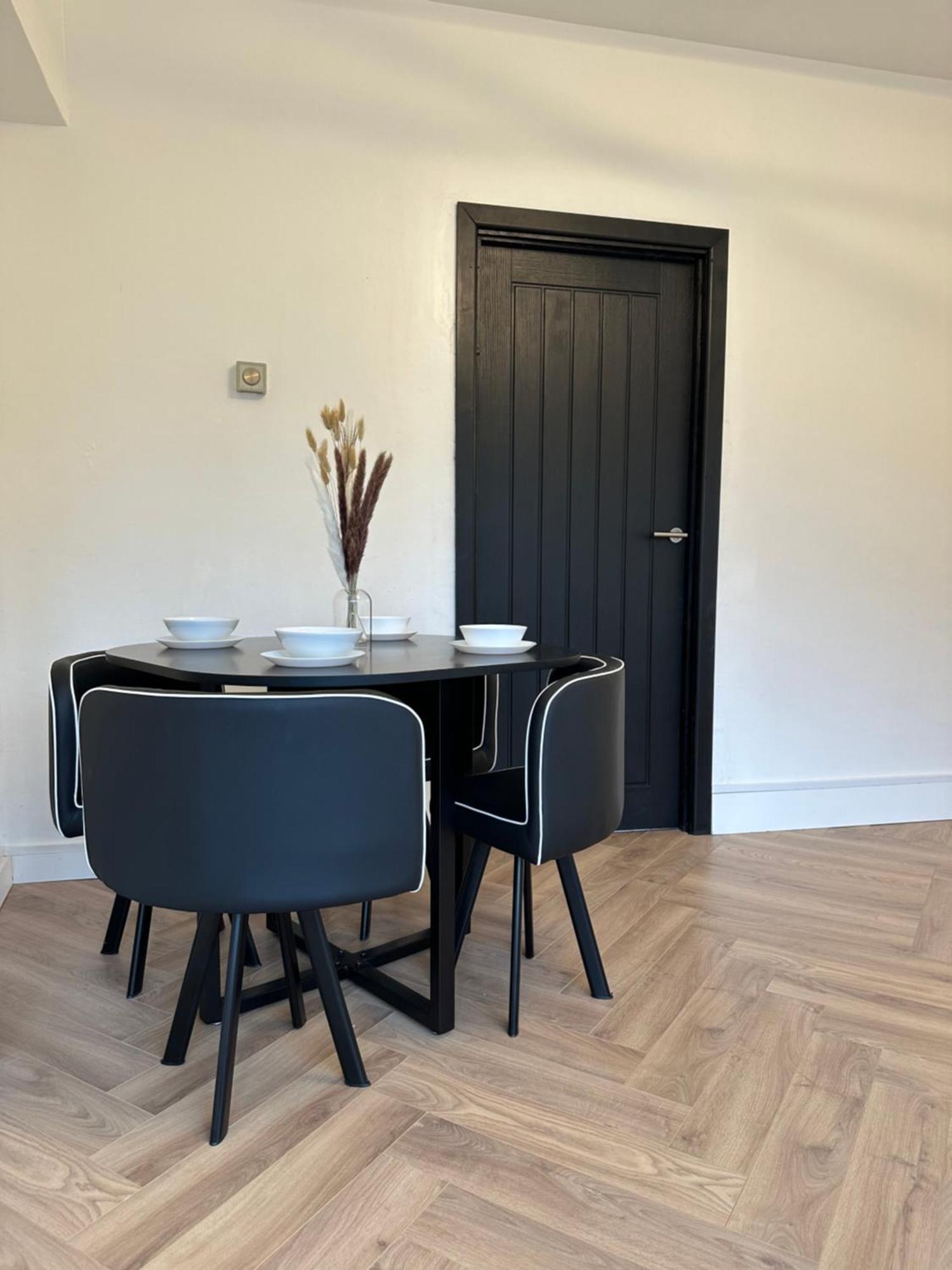 2 Bedroom Flat By Bridge & The Shard Londen
