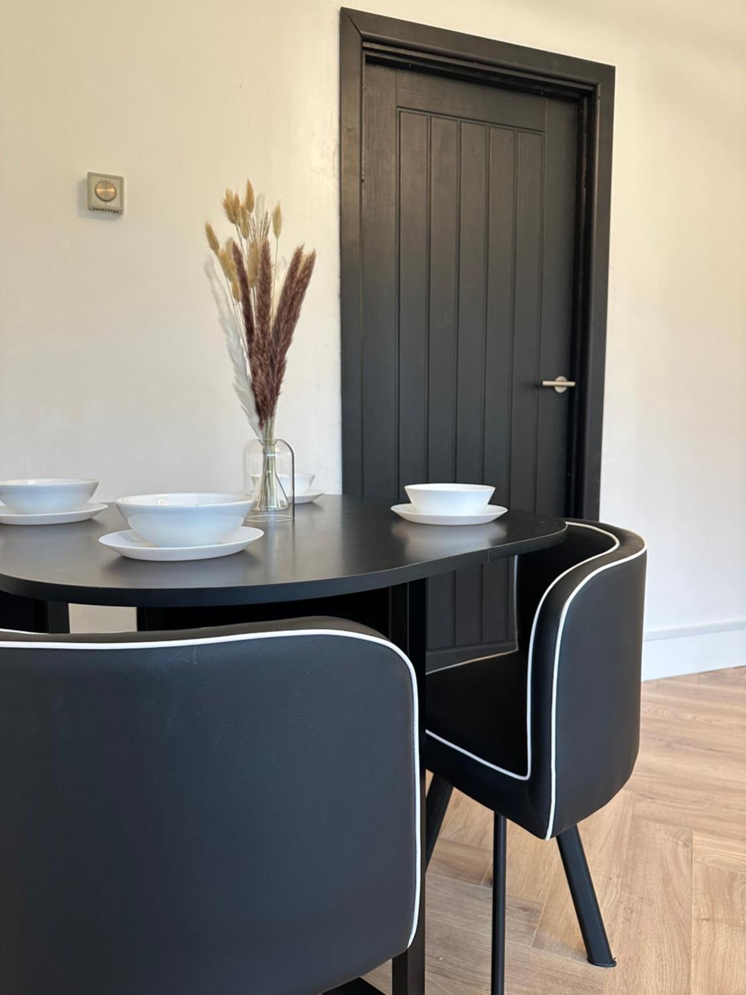 2 Bedroom Flat By Bridge & The Shard Londen