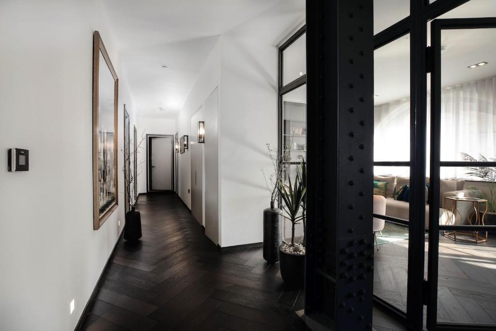 Apartment Wish Granted! Superb Design Off Covent Garden