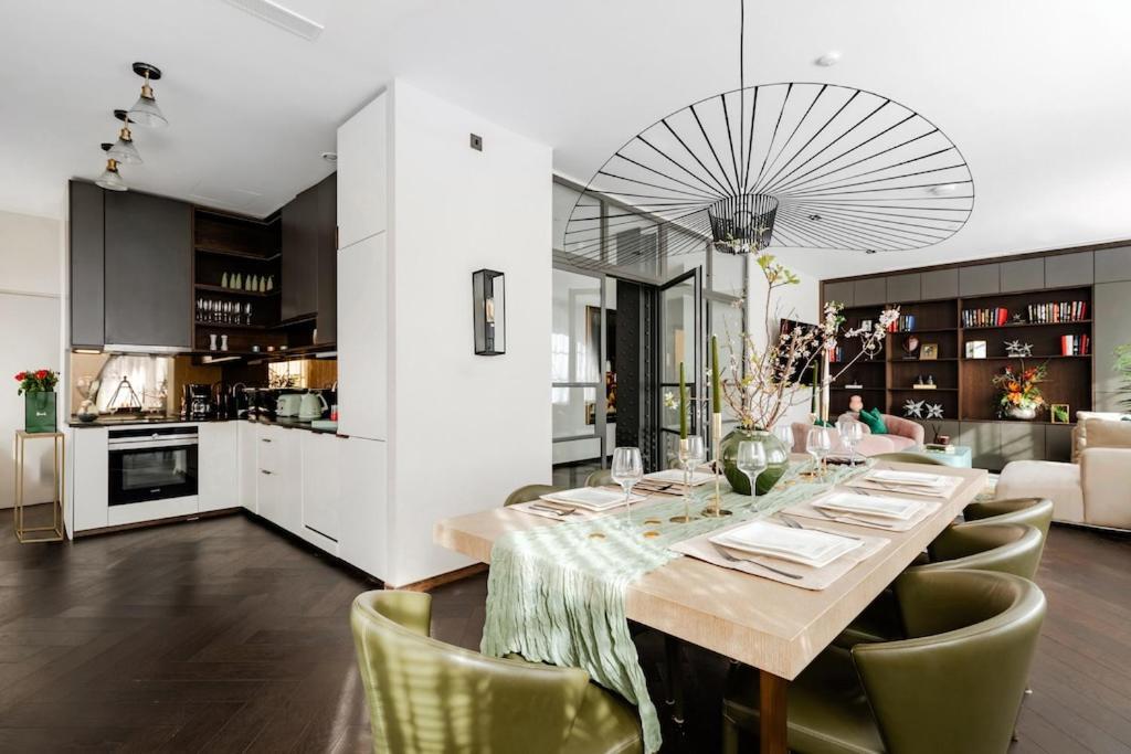 Apartment Wish Granted! Superb Design Off Covent Garden London