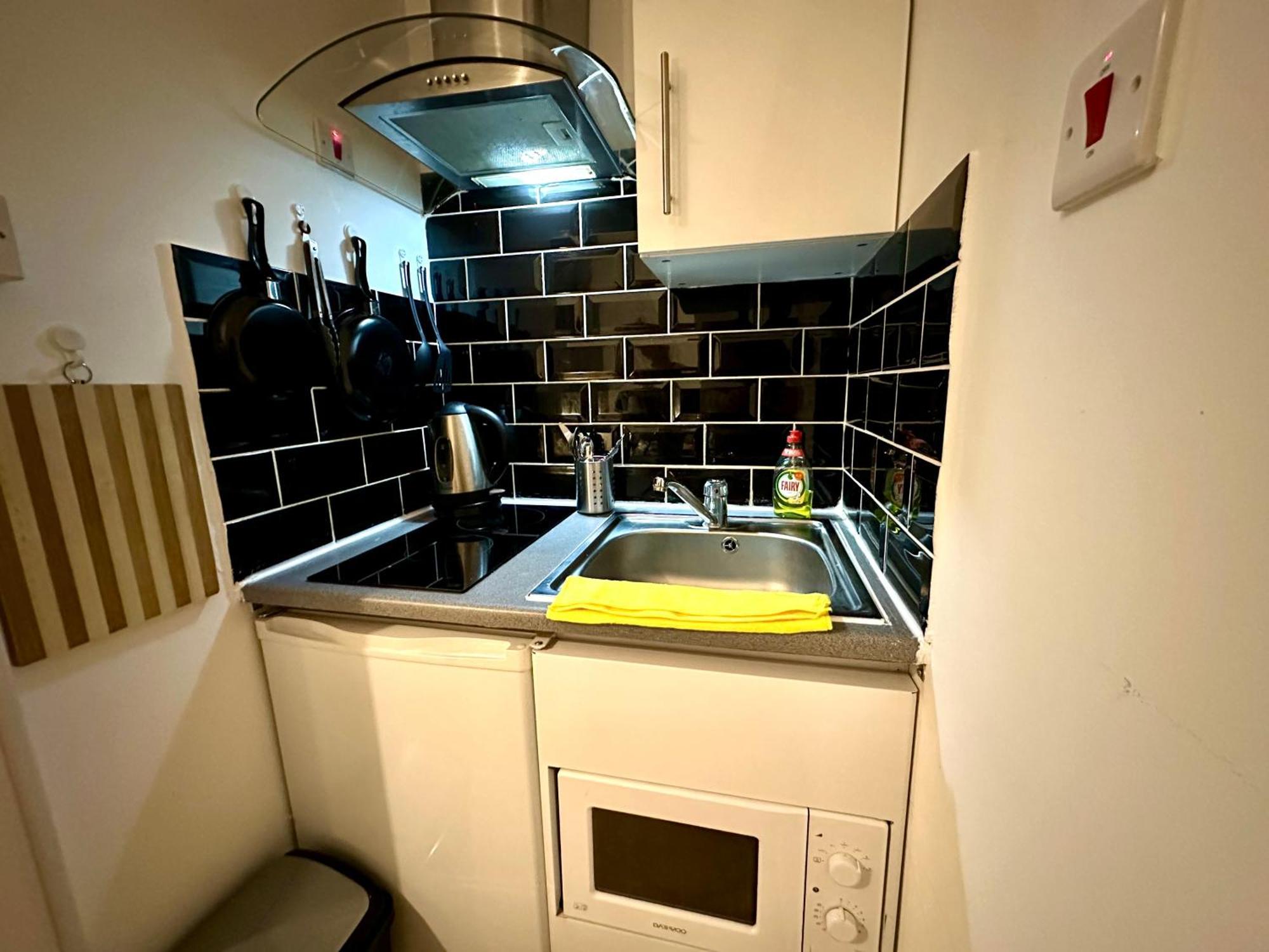 Bright Flat In Centre London