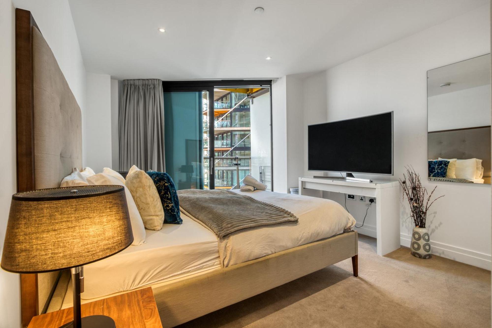 Battersea Power Station 2br 2ba River View Apartamento *