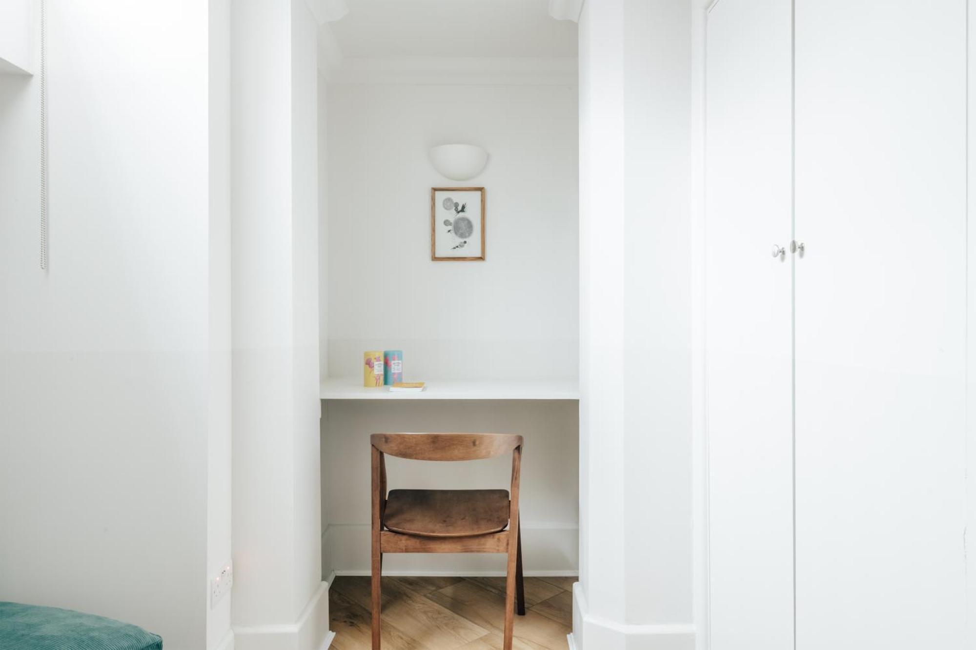 Apartment The Regency - Serviced London