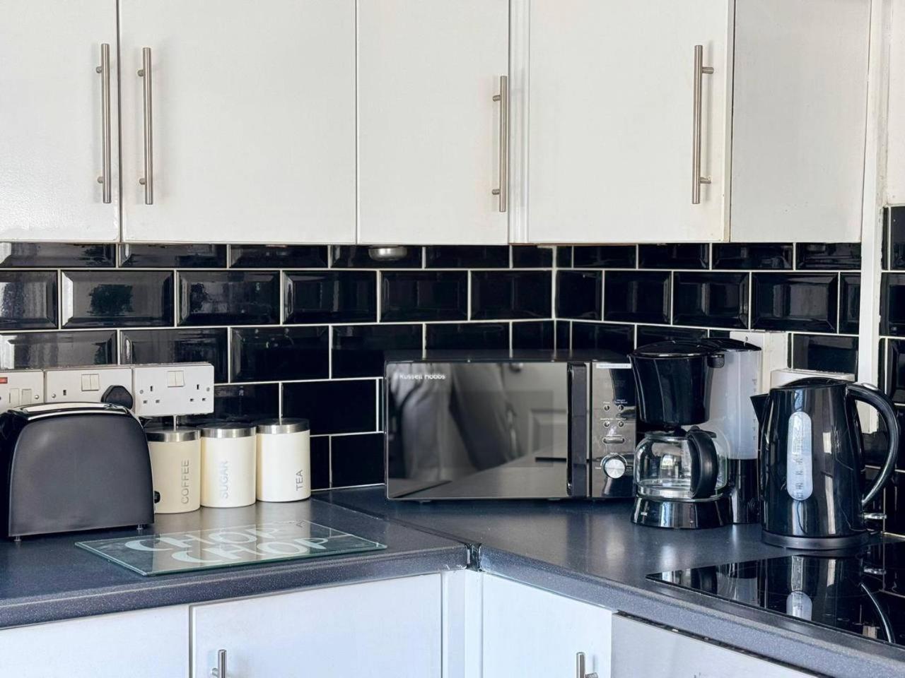 Luxury Flat By Tower Bridge, - 2 Bedrooms, Free Parking Appartement Londen