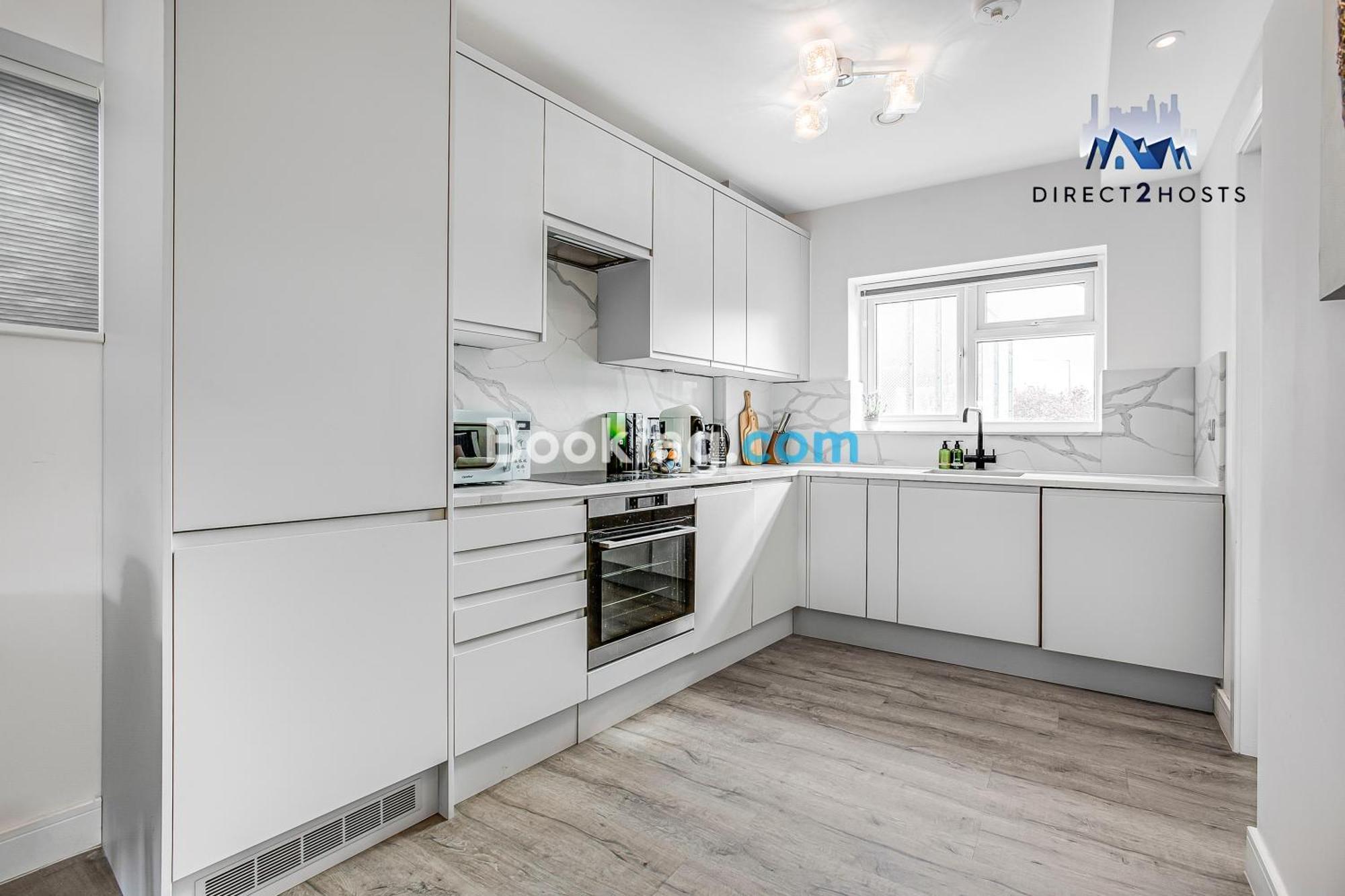 Exclusive Deals ! Last-minute ! Modern And Stylish Two Bedroom By Direct2hosts With Great Location! W3 7lu, United Kingdom ! By Nancy Short Lets & Serviced Accommodation! *