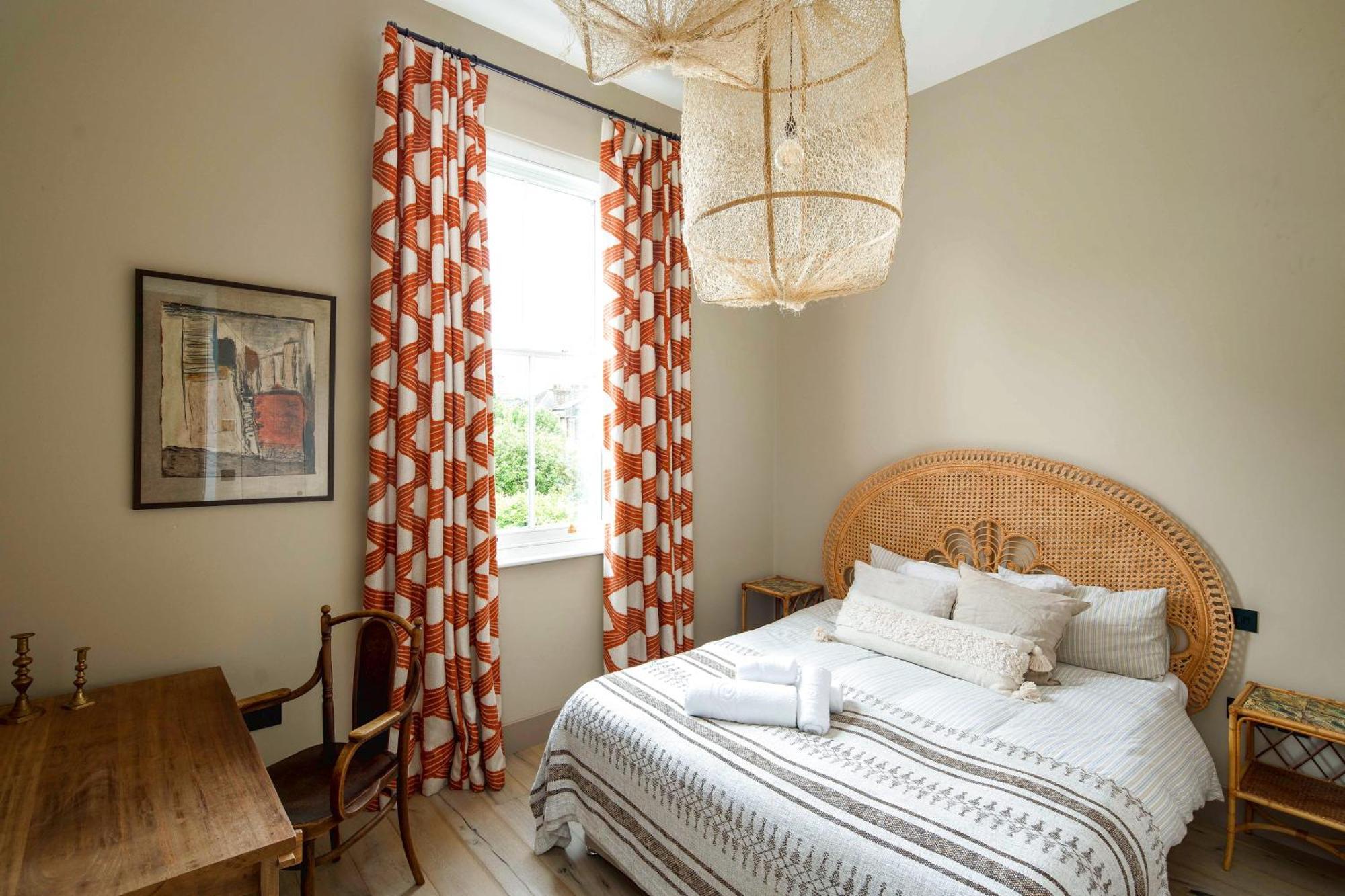 Stylish 4-bedroom Near Notting Hill * Londres