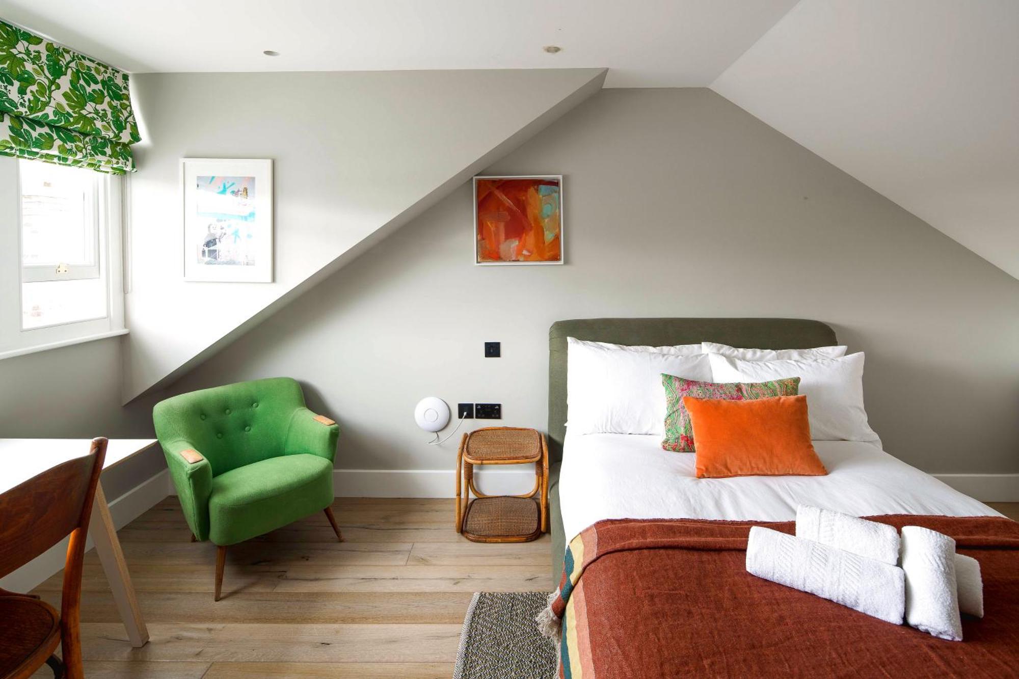 Stylish 4-bedroom Near Notting Hill