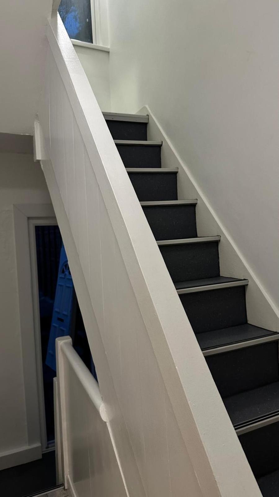 Fully Furbished Entire Flat 3 Appartement *