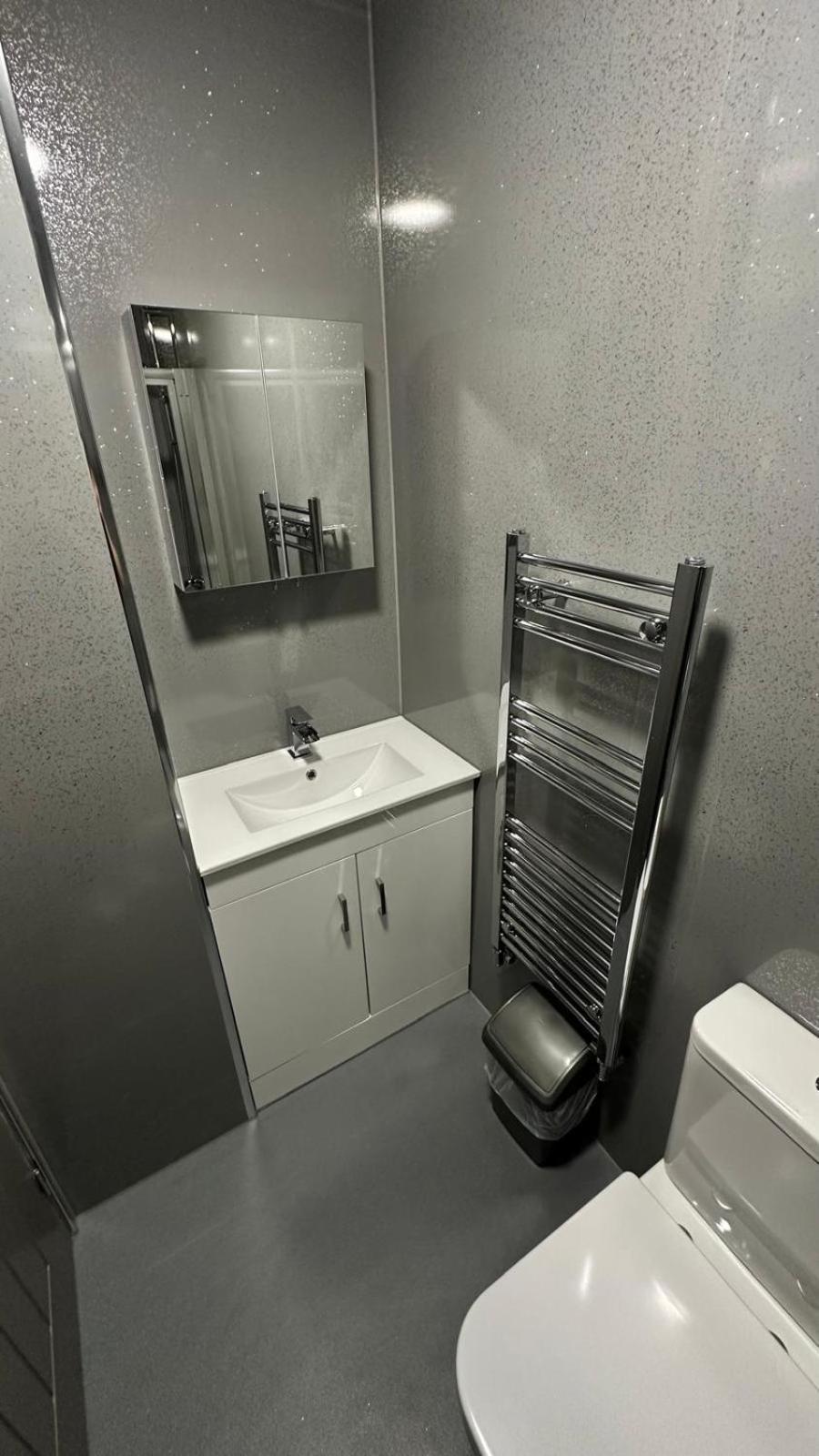 Fully Furbished Entire Flat 3 Appartement Londres