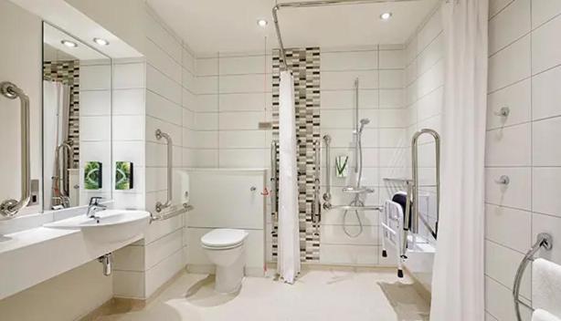 Cozy En-suite Stay, Steps From Elizabeth Line * Londres
